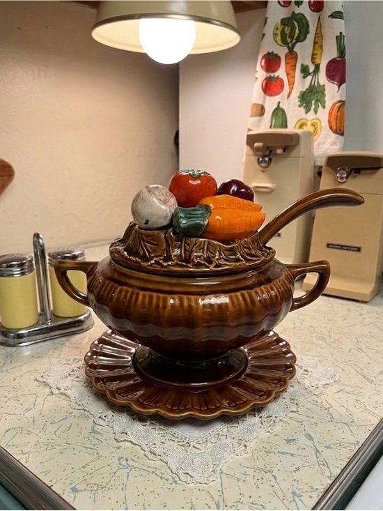 Other - Vintage 1970’s Brown Ceramic Soup Tureen with Vegetable Lid